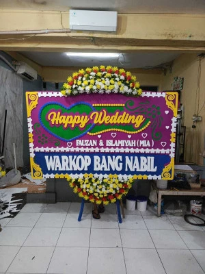 Papan Bunga di Laban Tirtayasa